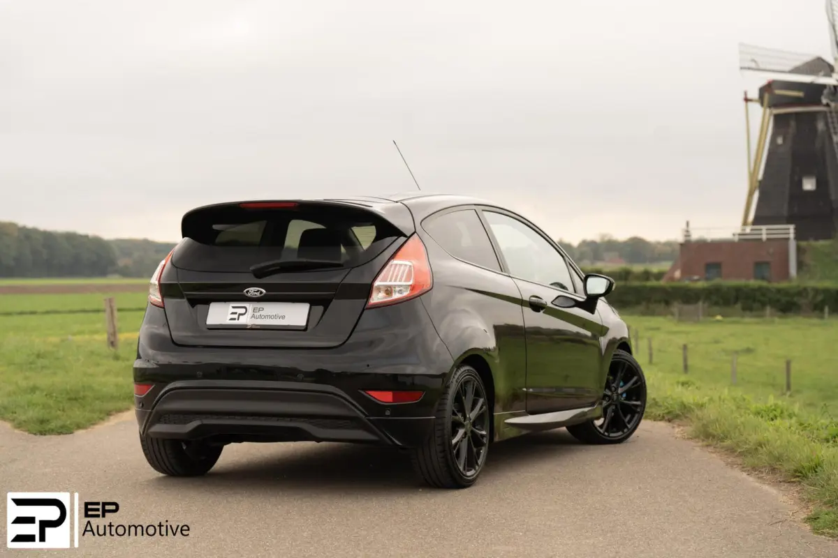 1.0 EcoBoost Black Edition|PSensoor|17"|Cruise|