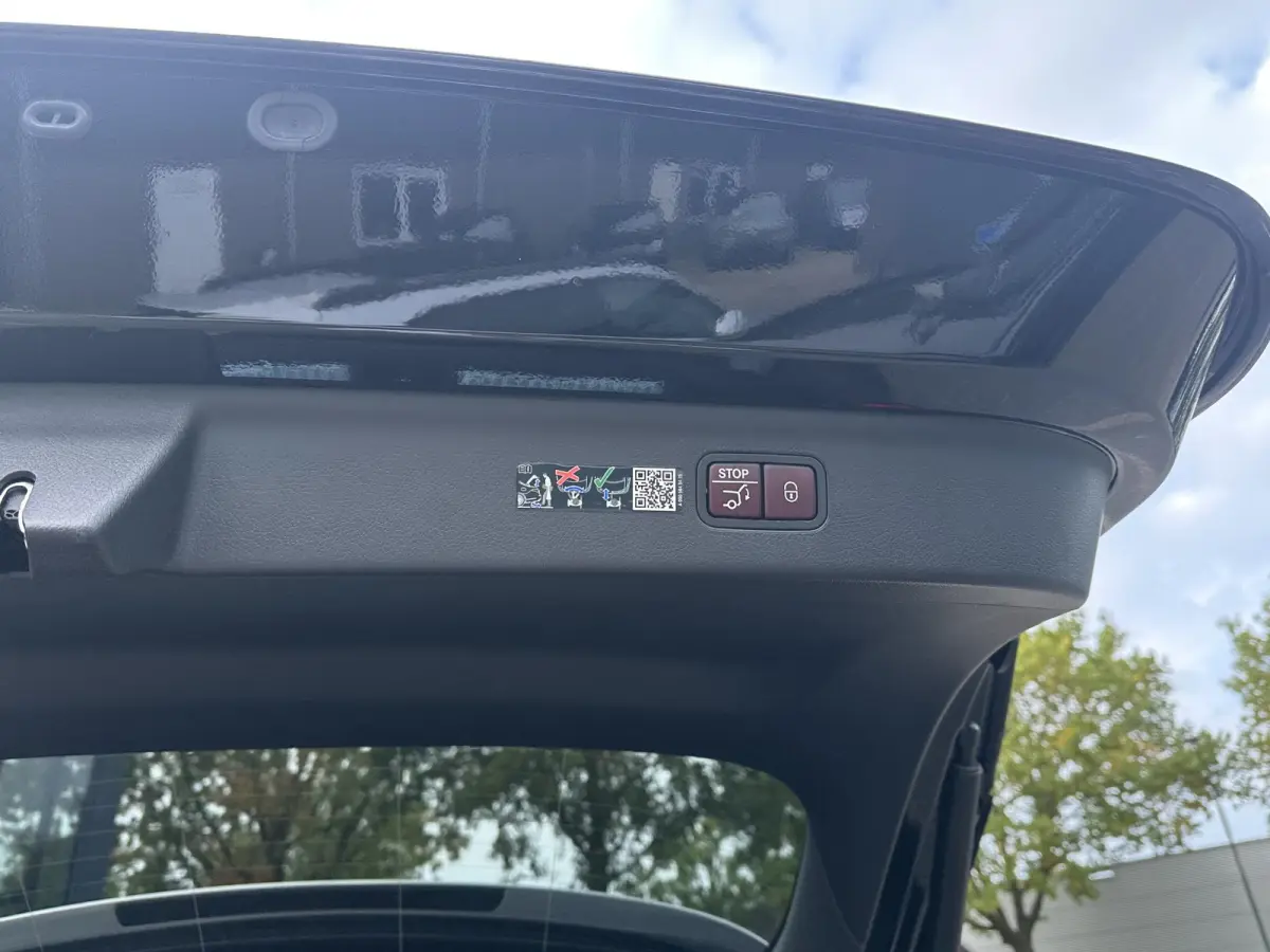 350+ 15.000 KM! | 360 CAMERA | PANO DAK | LEDER | EL. STOELEN MET GEHEUGEN | DIGIT. DASHB | SFEER VERL. | CARPLAY | DEALER ONDERH. | DODE HOEK |
