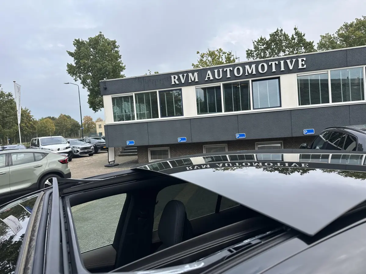 350+ 15.000 KM! | 360 CAMERA | PANO DAK | LEDER | EL. STOELEN MET GEHEUGEN | DIGIT. DASHB | SFEER VERL. | CARPLAY | DEALER ONDERH. | DODE HOEK |