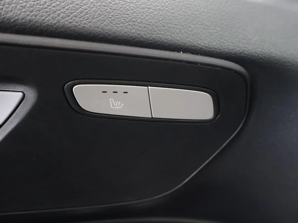 129 L2 PRO 90kWh | Stoelverwarming | Apple Carplay | Achteruitrijcamera | Airco | Cruise Control | Dodehoekassistent | KORTING €24.200,- !!!