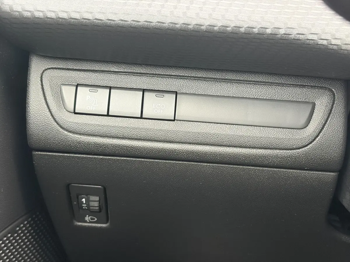1.2 PureTech Allure ✓Pano✓Camera✓Carplay✓Navi✓110pk✓Clima✓Cruise✓Lm velgen✓Pdc✓Recent beurt gehad✓5 Deurs✓Weinig km✓N.A.P✓Apk tot 08-2027