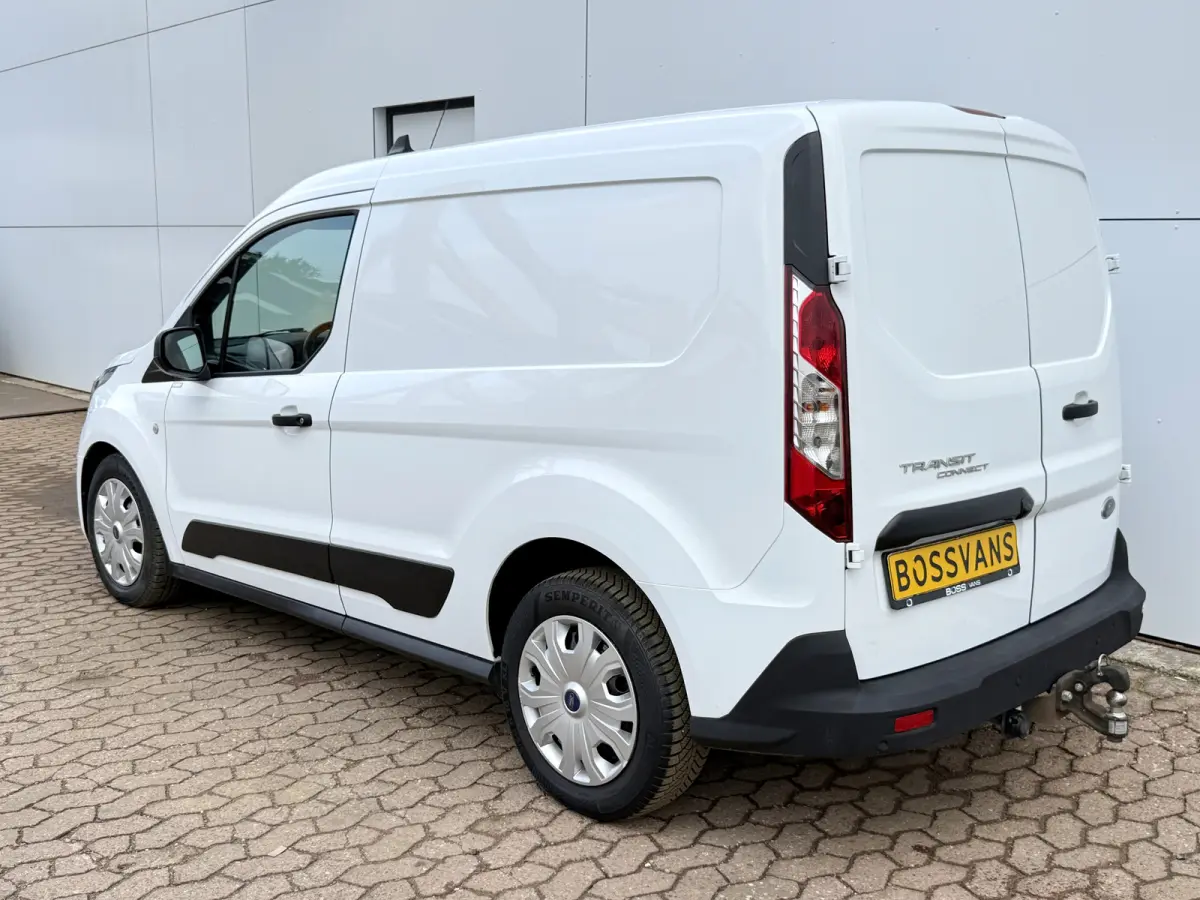 1.5 TDCI 100PK L2 Automaat Trekhaak Camera Airco Cruise Control Camera Parkeersensoren Achter Stoelverwarming