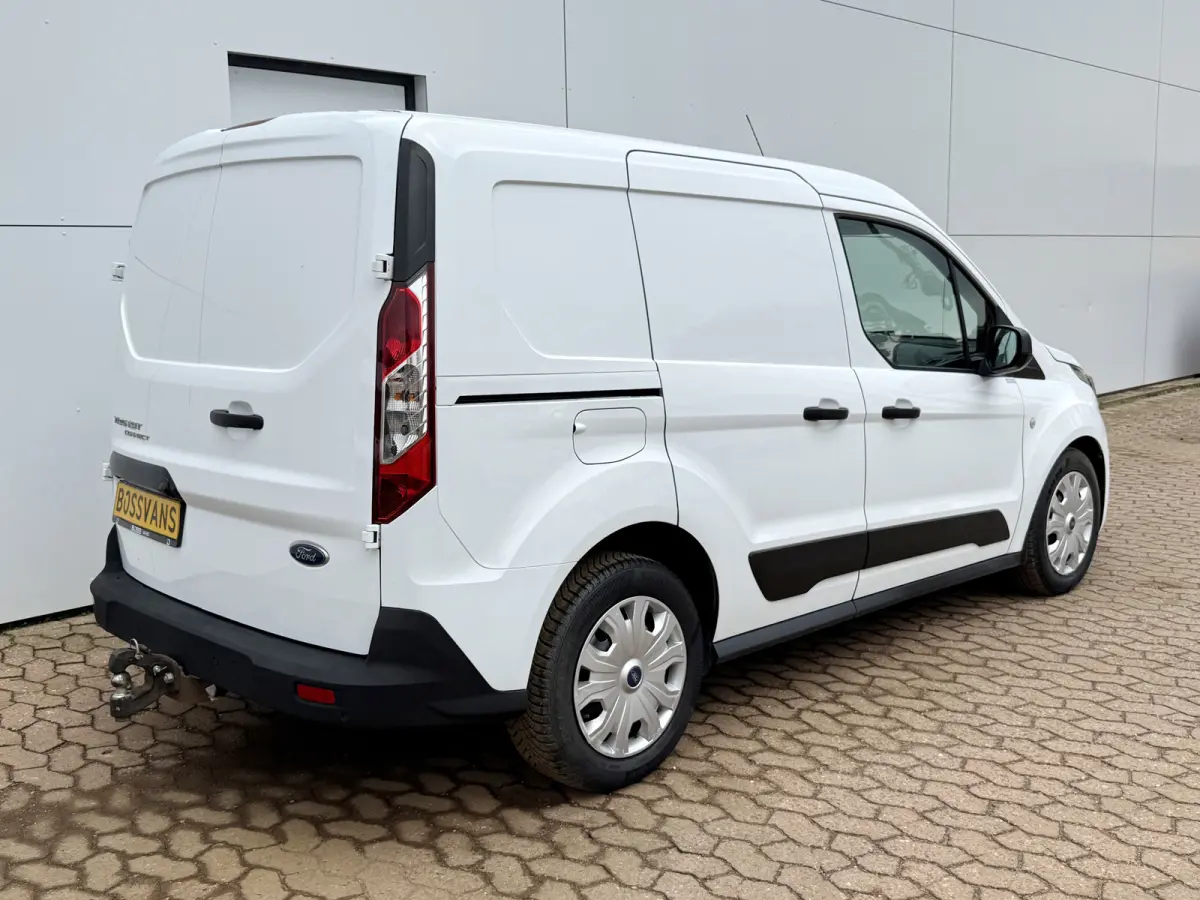 1.5 TDCI 100PK L2 Automaat Trekhaak Camera Airco Cruise Control Camera Parkeersensoren Achter Stoelverwarming