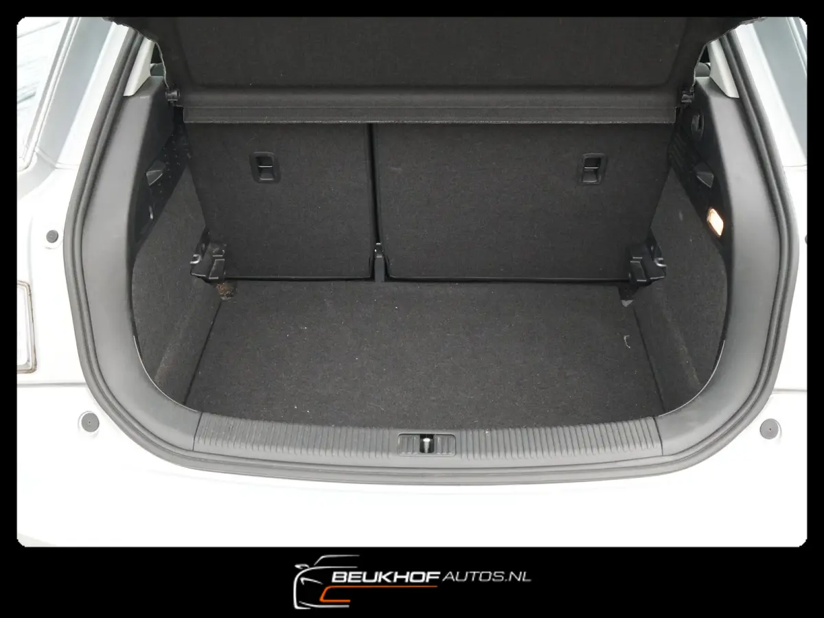 1.0 TFSI 2018 Trekhaak Nav Parkeersensoren Bluetooth