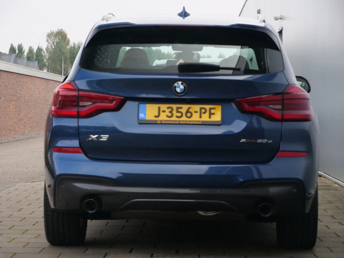 xDrive30e eDrive Edition Automaat Panoramadak / Electrische Trekhaak /  Electrische koffer