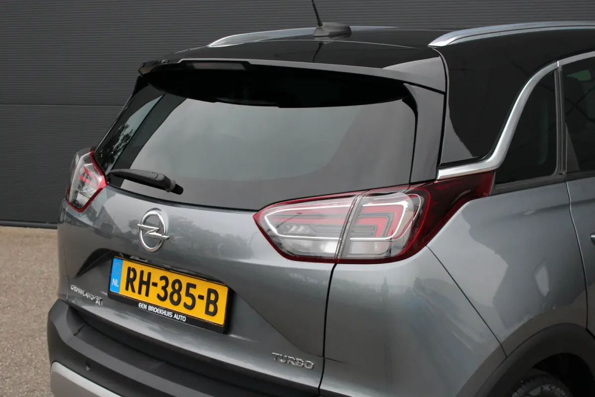 1.2 Turbo Innovation | Automaat | Panoramadak | Navigatie | Camera | Trekhaak | Parkeersensoren voor + achter |