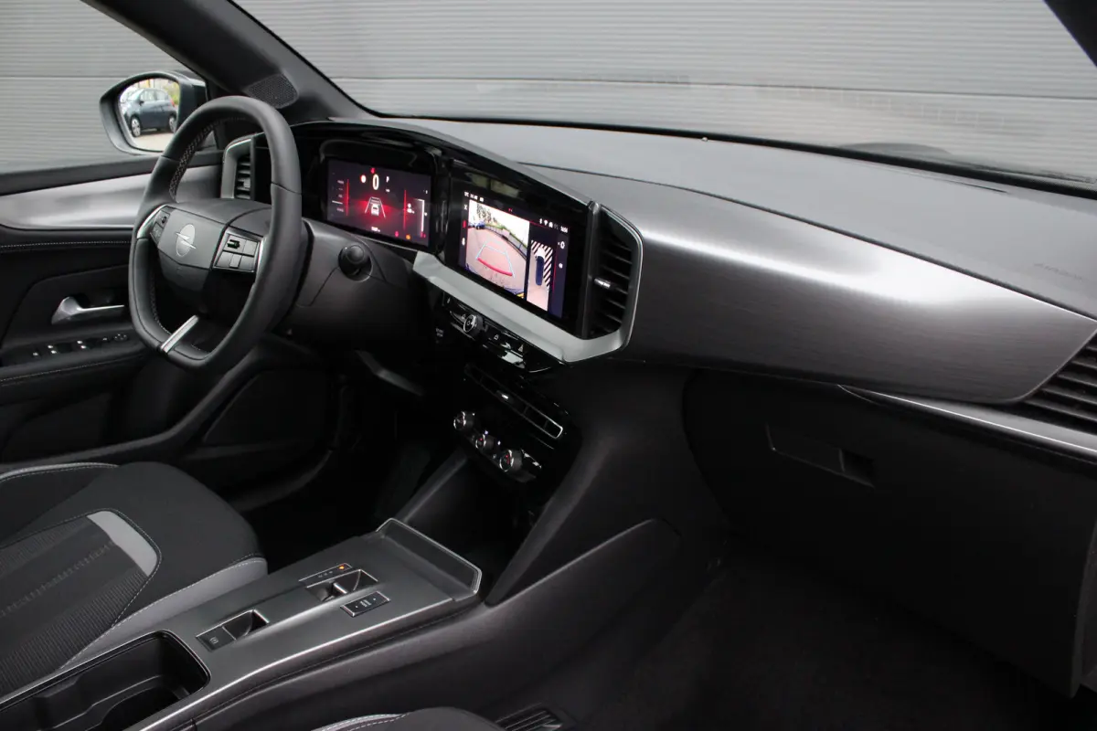 1.2 Turbo Hybrid GS | Automaat | Navi by app | Apple carplay | Bluetooth | Adaptieve cruise control | NL auto |