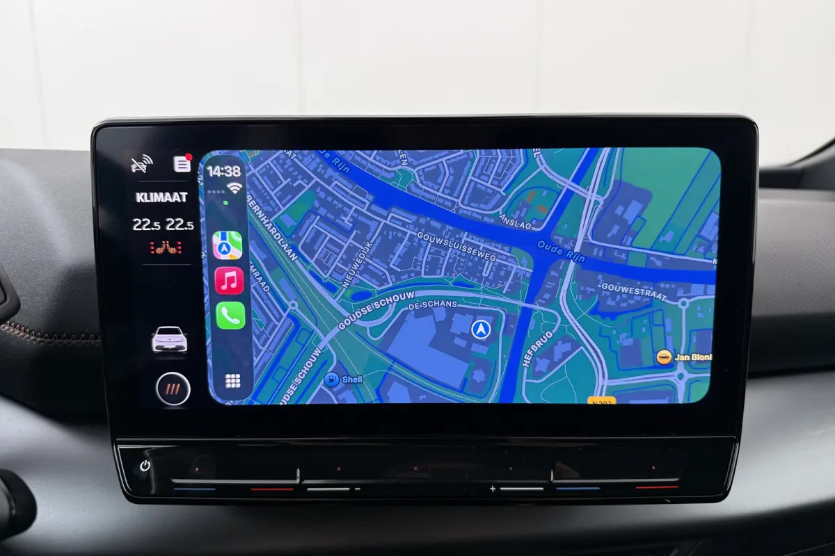 Essential 62 kWh (96%SOH) Stuur+Stoelverw. Carplay 18'LMV