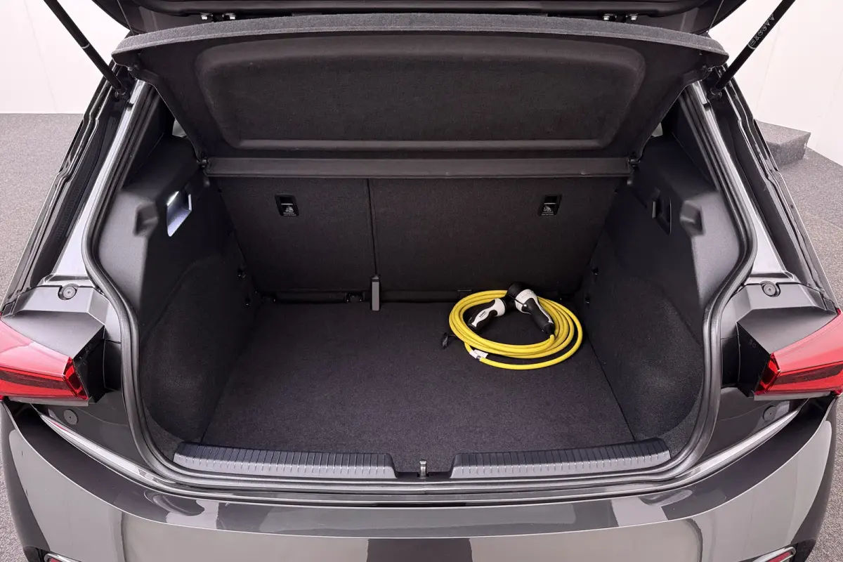 Essential 62 kWh (96%SOH) Stuur+Stoelverw. Carplay 18'LMV