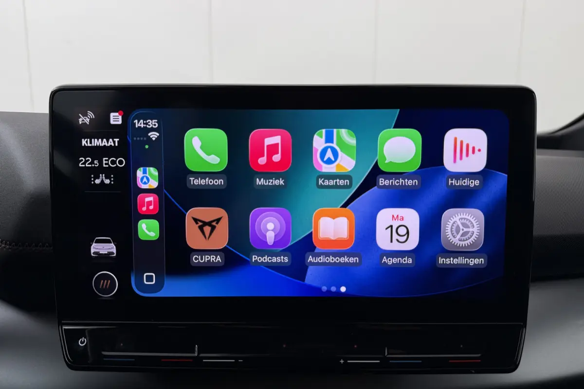 Essential 62 kWh (96%SOH) Stuur+Stoelverw. Carplay 18'LMV