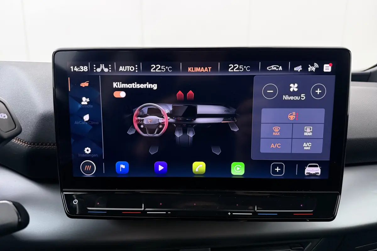 Essential 62 kWh (96%SOH) Stuur+Stoelverw. Carplay 18'LMV