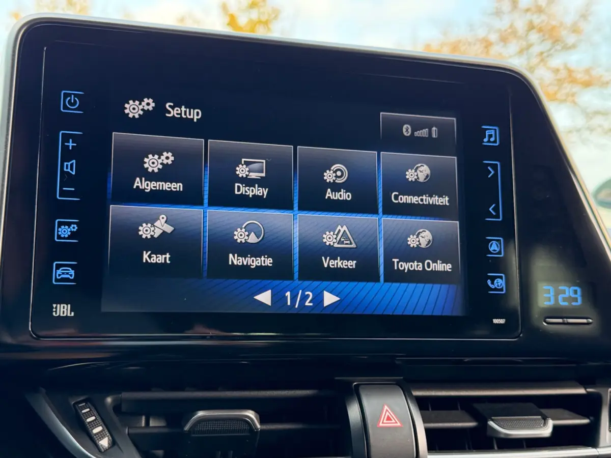 1.8 Hybrid Style, NAP, Camera, JBL, KeyLess, Trekhaak