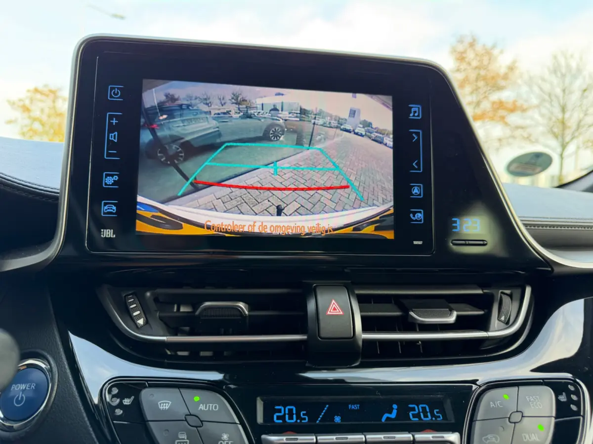 1.8 Hybrid Style, NAP, Camera, JBL, KeyLess, Trekhaak