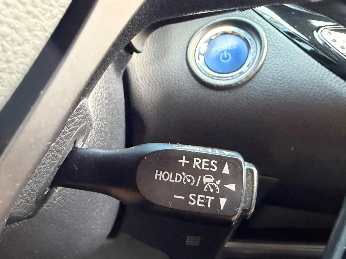 1.8 Hybrid Style, NAP, Camera, JBL, KeyLess, Trekhaak