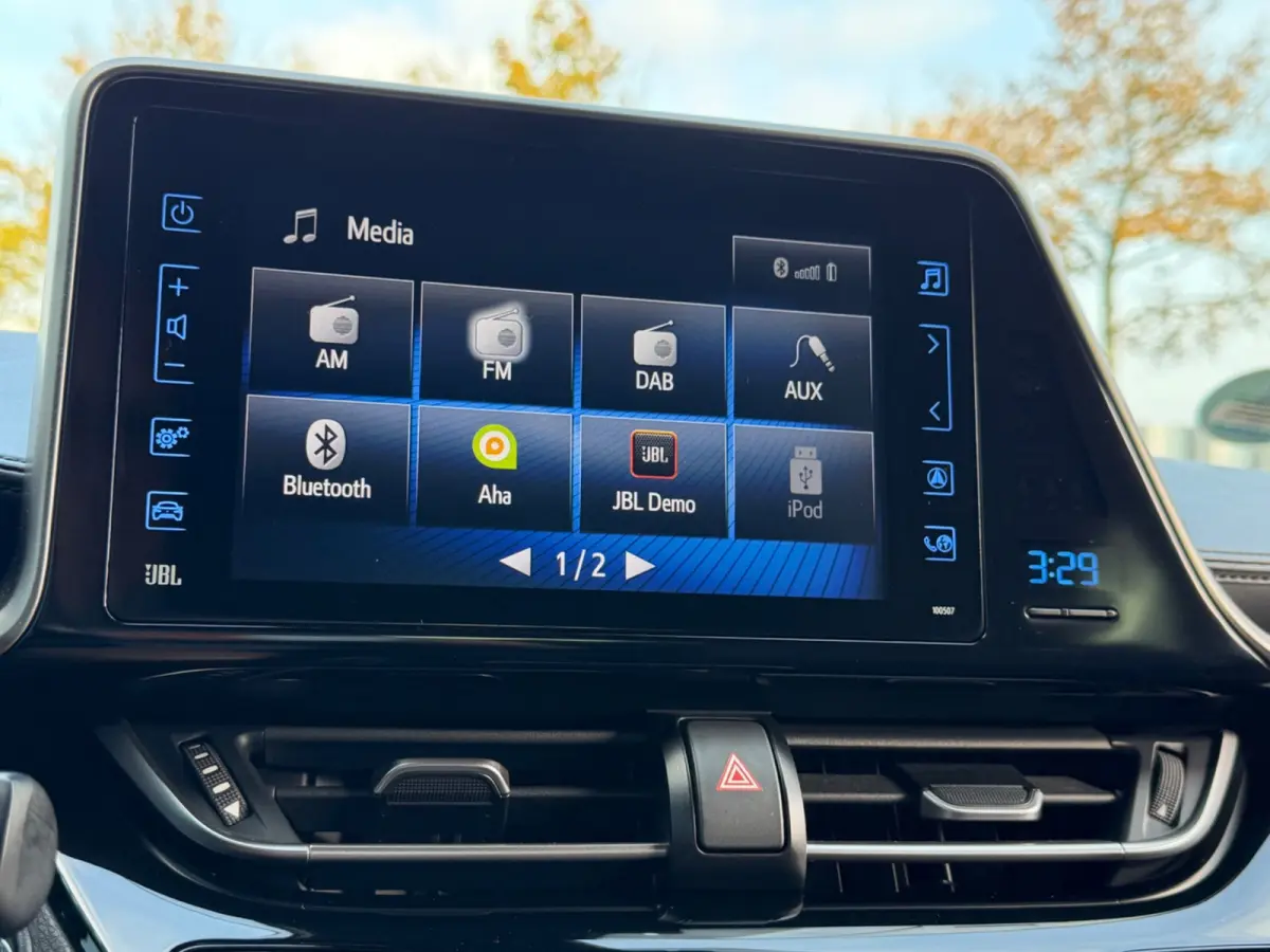 1.8 Hybrid Style, NAP, Camera, JBL, KeyLess, Trekhaak