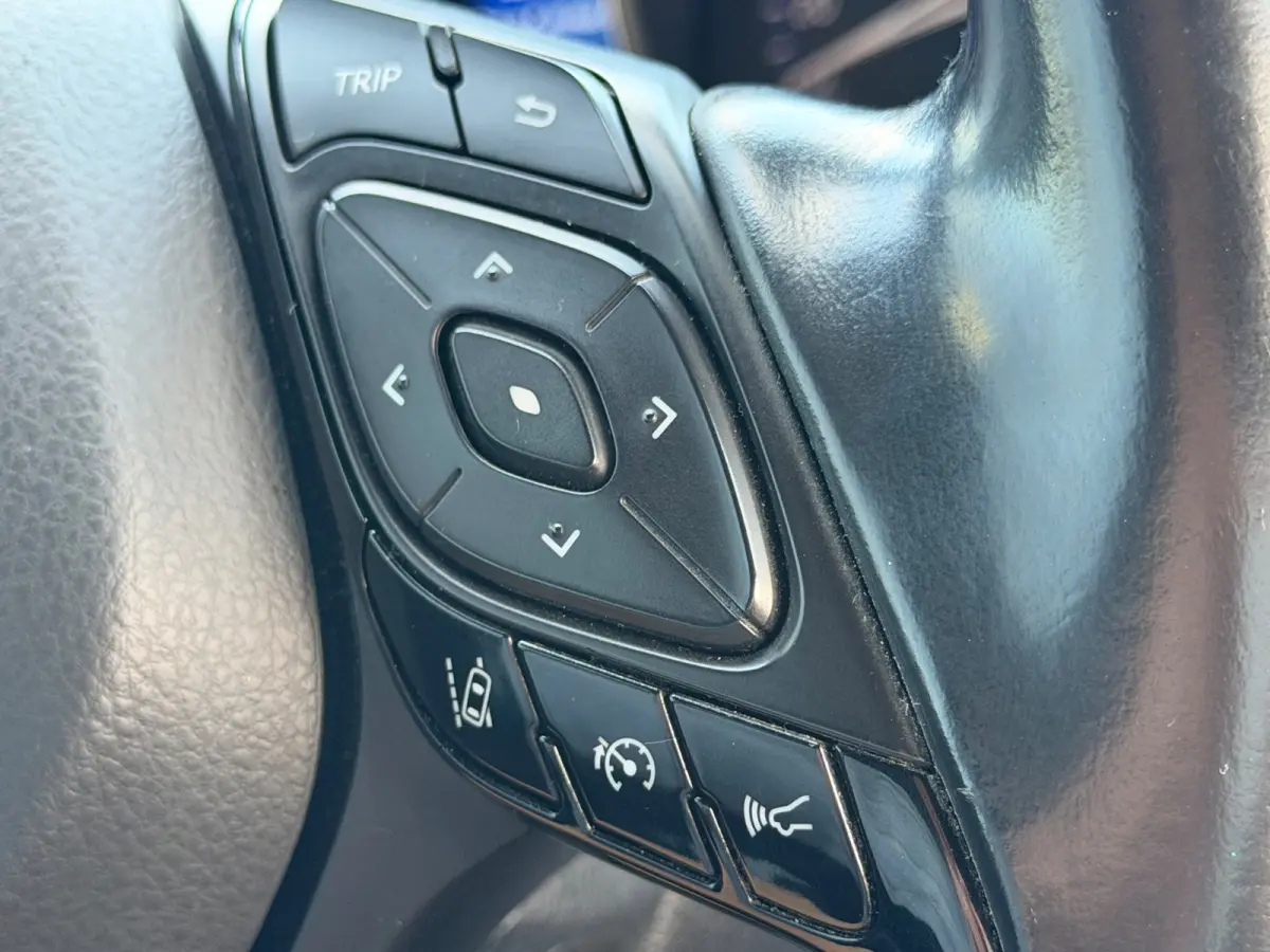 1.8 Hybrid Style, NAP, Camera, JBL, KeyLess, Trekhaak
