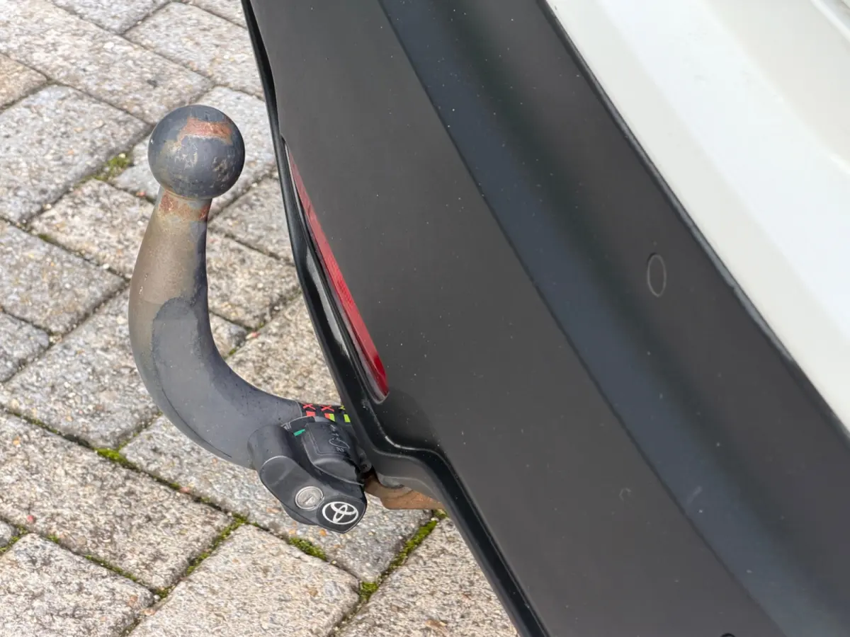 1.8 Hybrid Style, NAP, Camera, JBL, KeyLess, Trekhaak