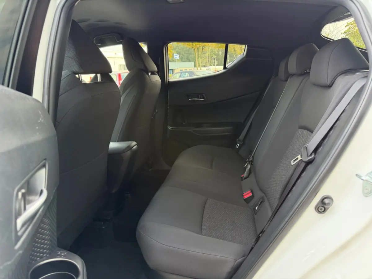 1.8 Hybrid Style, NAP, Camera, JBL, KeyLess, Trekhaak