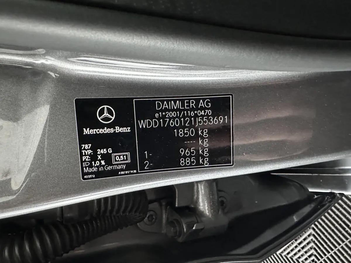 180 d Lease Edition Plus *LEATHER-FABRIC | NAVI-FULLMAP | CLIMA | COMFORTSEATS | CRUISE | KEYLESS | TOWBAR | 16''ALU*