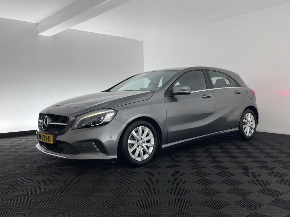 180 d Lease Edition Plus *LEATHER-FABRIC | NAVI-FULLMAP | CLIMA | COMFORTSEATS | CRUISE | KEYLESS | TOWBAR | 16''ALU*