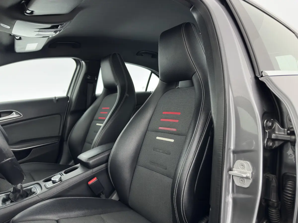 180 d Lease Edition Plus *LEATHER-FABRIC | NAVI-FULLMAP | CLIMA | COMFORTSEATS | CRUISE | KEYLESS | TOWBAR | 16''ALU*
