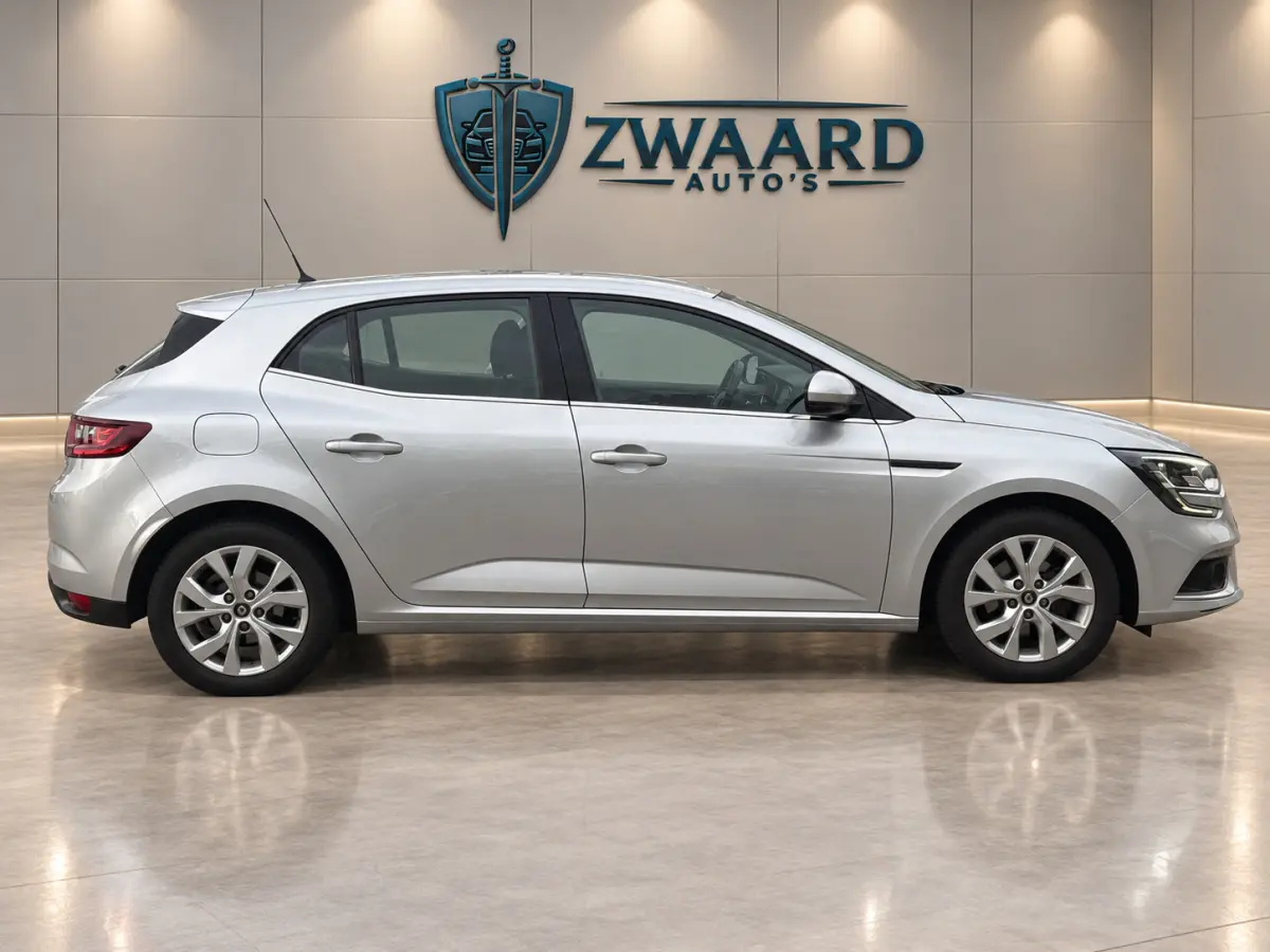 1.5 dCi Eco2 Bose l Camera l Navi l Cruise l IZGST l