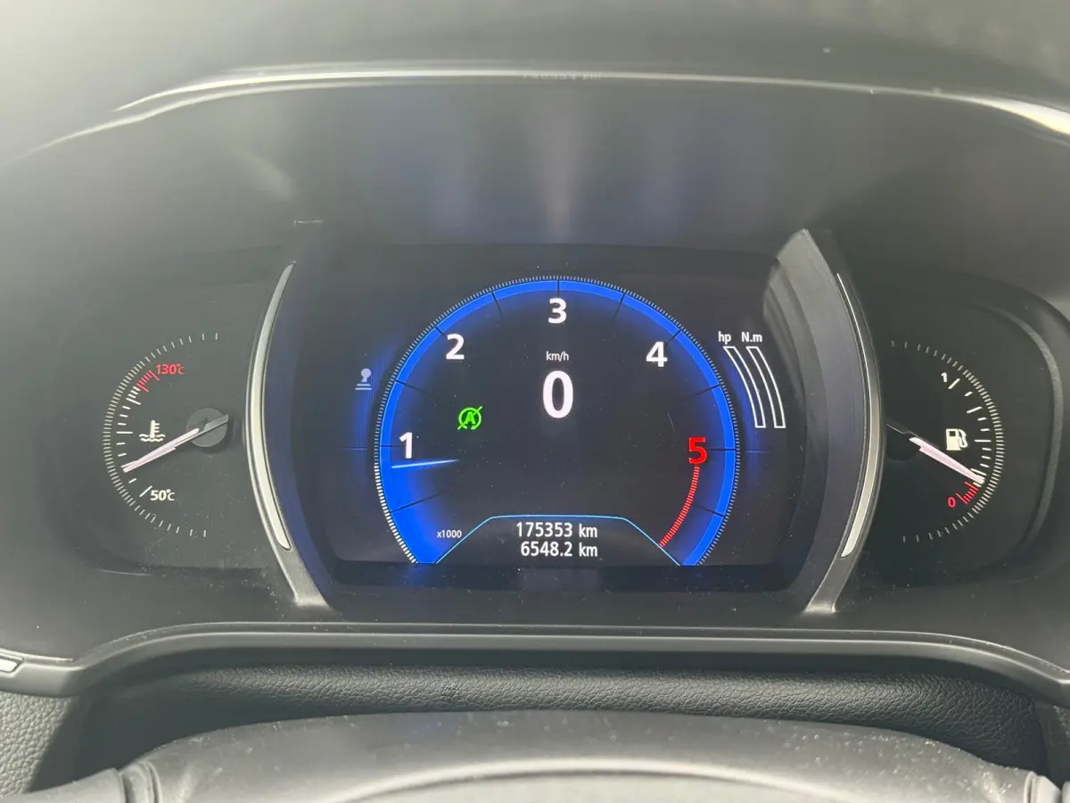 1.5 dCi Eco2 Bose l Camera l Navi l Cruise l IZGST l