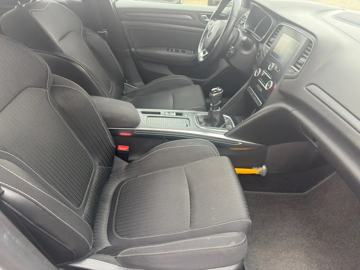 1.5 dCi Eco2 Bose l Camera l Navi l Cruise l IZGST l
