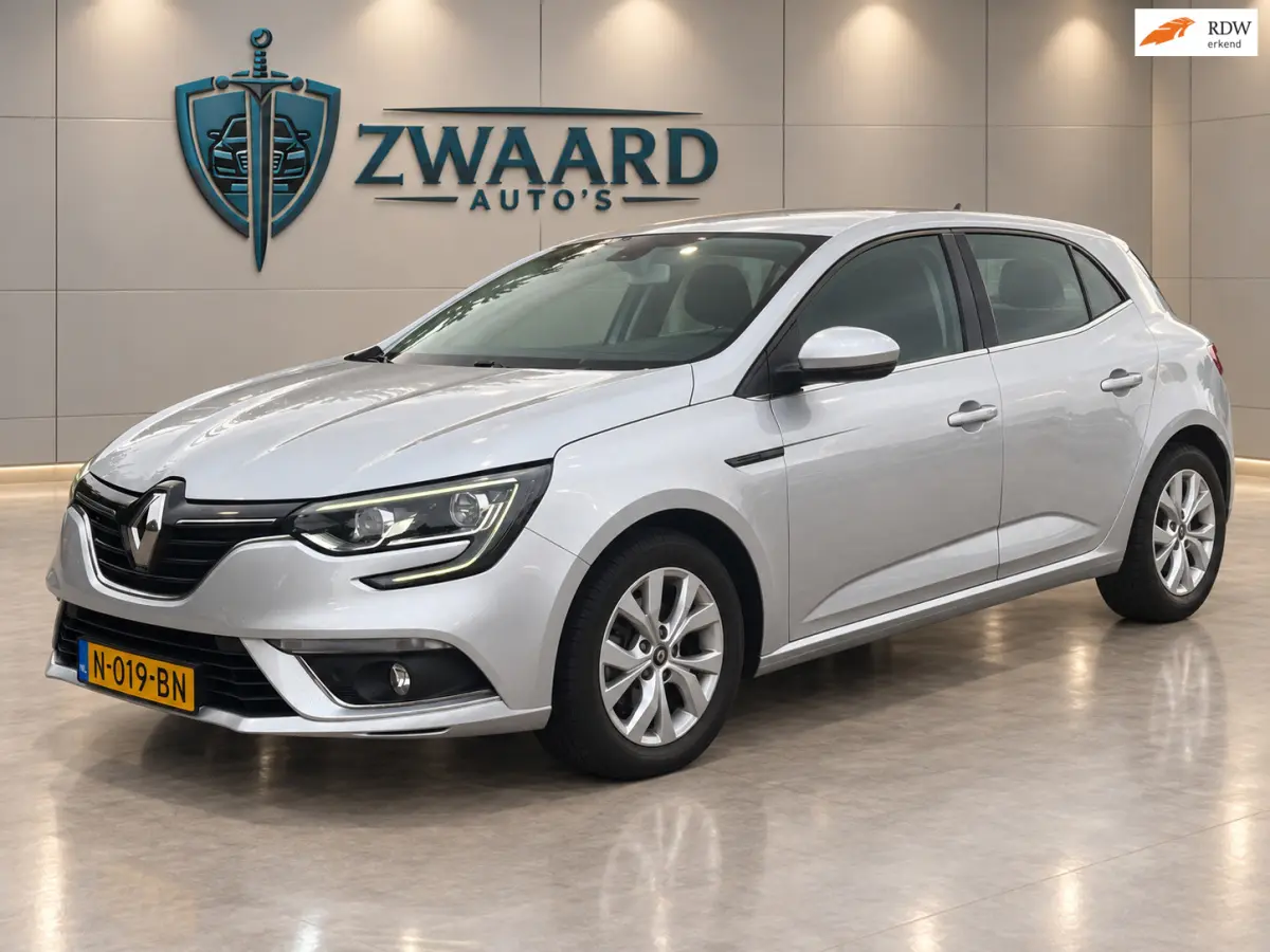 1.5 dCi Eco2 Bose l Camera l Navi l Cruise l IZGST l