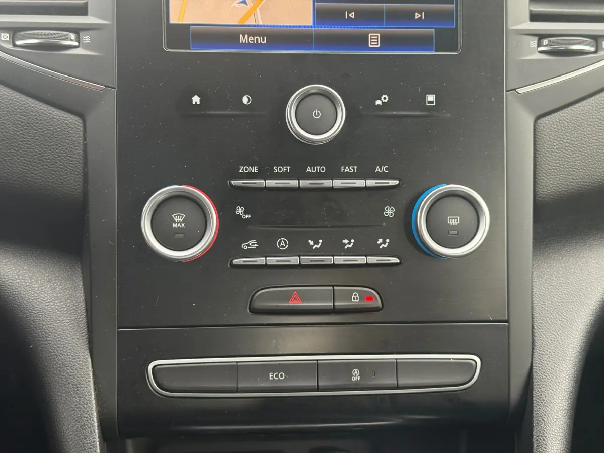 1.5 dCi Eco2 Bose l Camera l Navi l Cruise l IZGST l