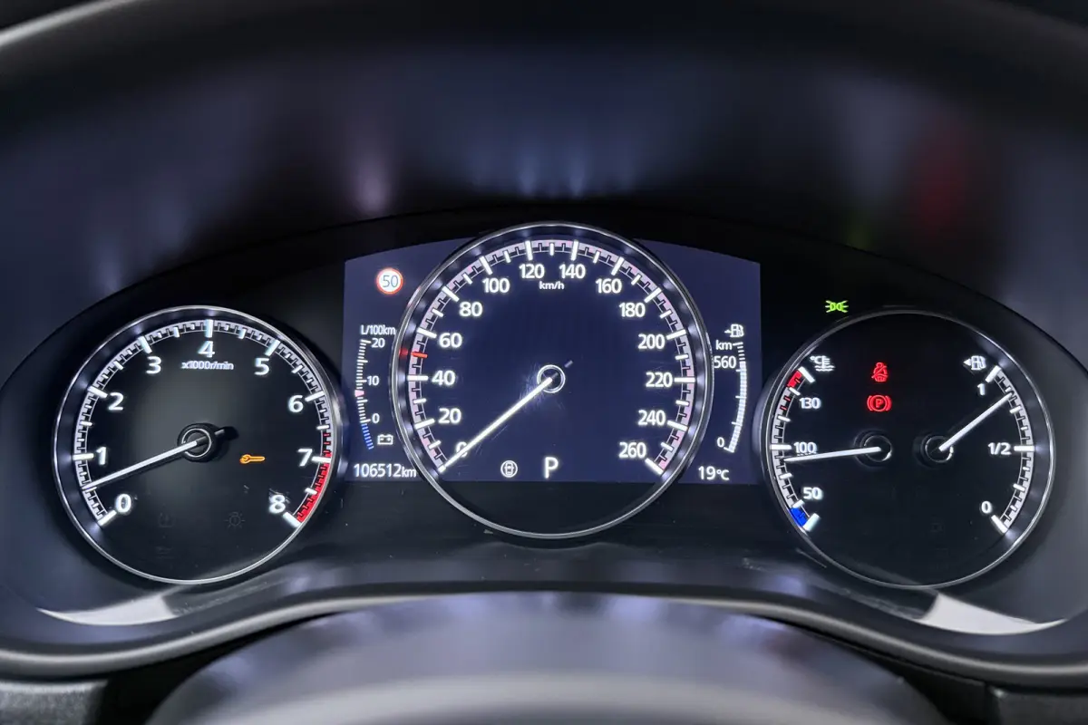 2.0 e-SkyActiv-X M Hybrid Homura Trekhaak Head-Up Display Camera