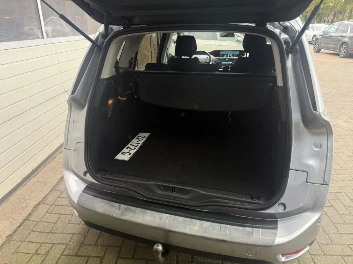 1.2 THP 130PK 7P NWE D-RIEM/TH/CARPLAY *ALL-IN PRIJS*