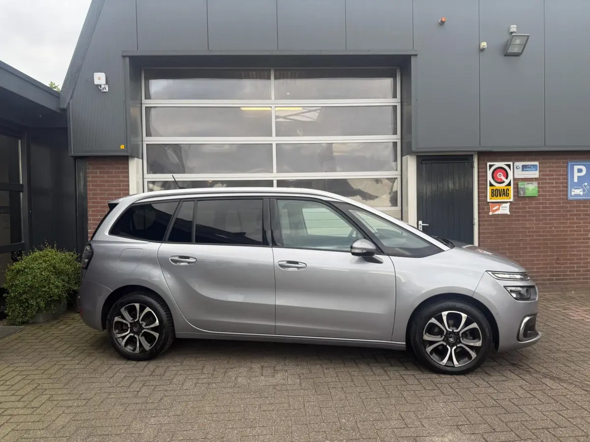 1.2 THP 130PK 7P NWE D-RIEM/TH/CARPLAY *ALL-IN PRIJS*