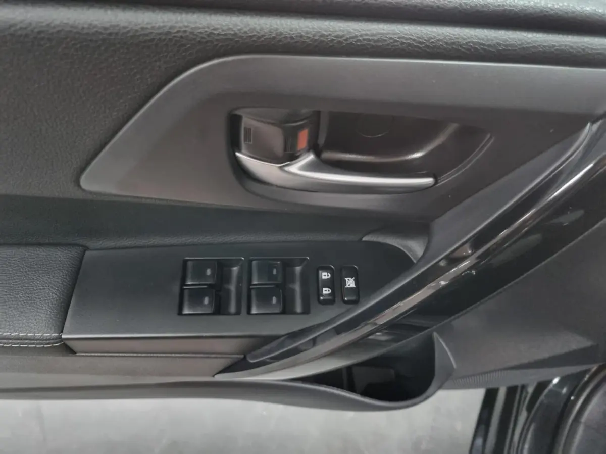 1.8 Hybrid Executive