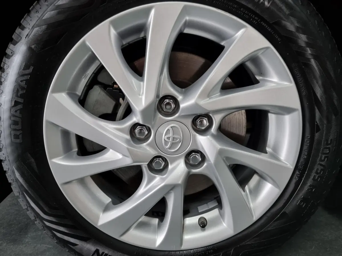 1.8 Hybrid Executive