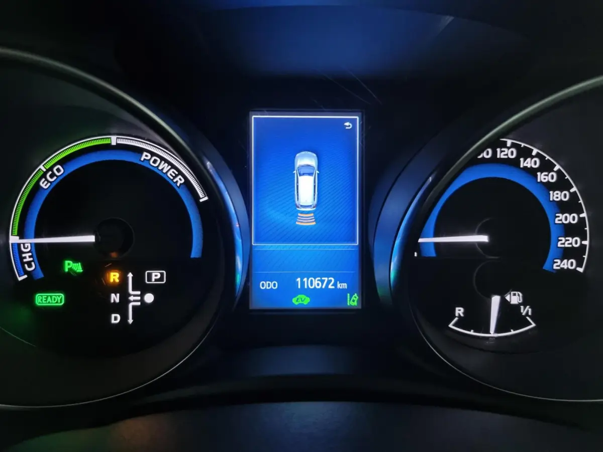 1.8 Hybrid Executive