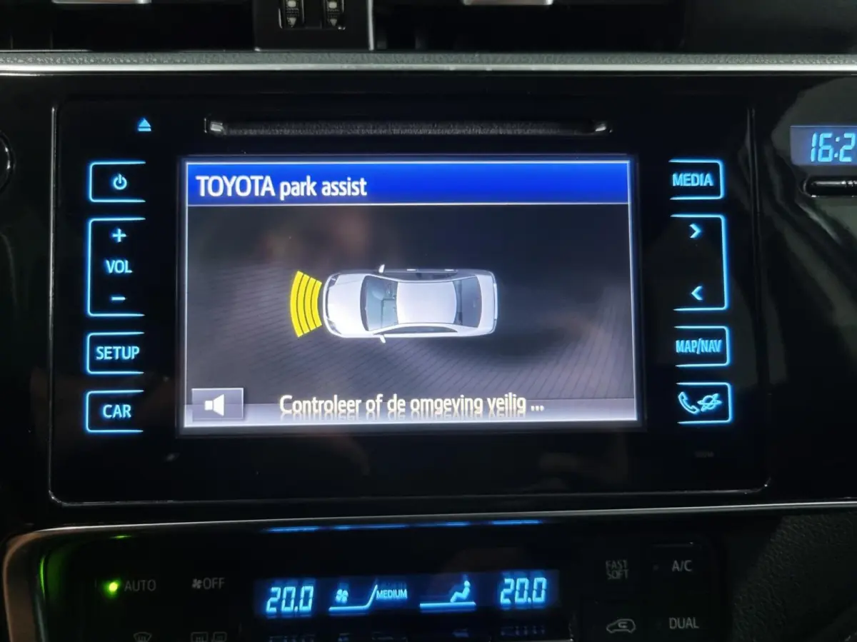 1.8 Hybrid Executive