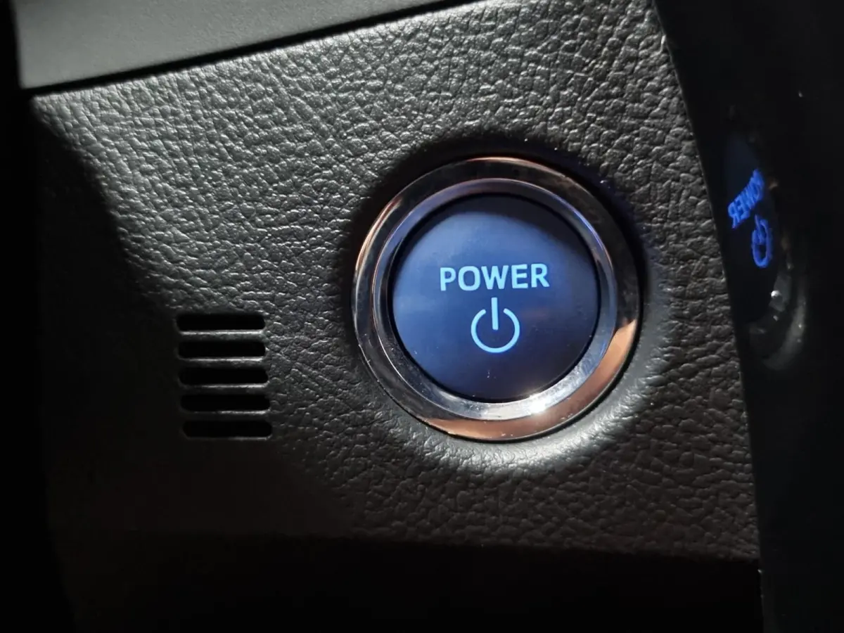 1.8 Hybrid Executive