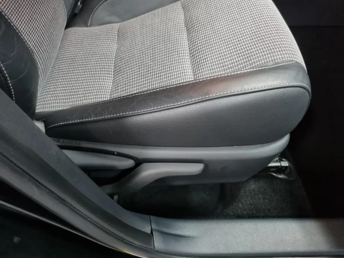 1.8 Hybrid Executive