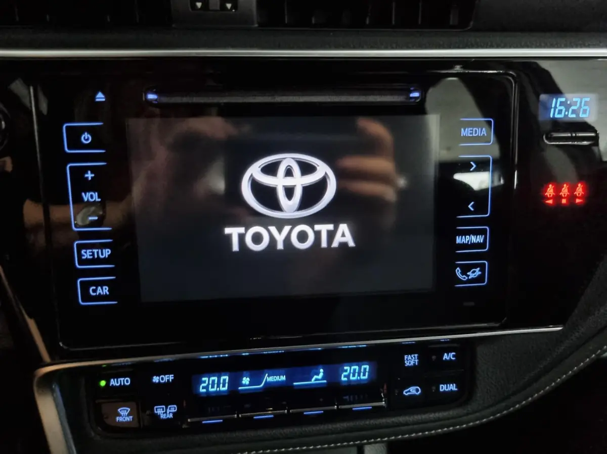 1.8 Hybrid Executive