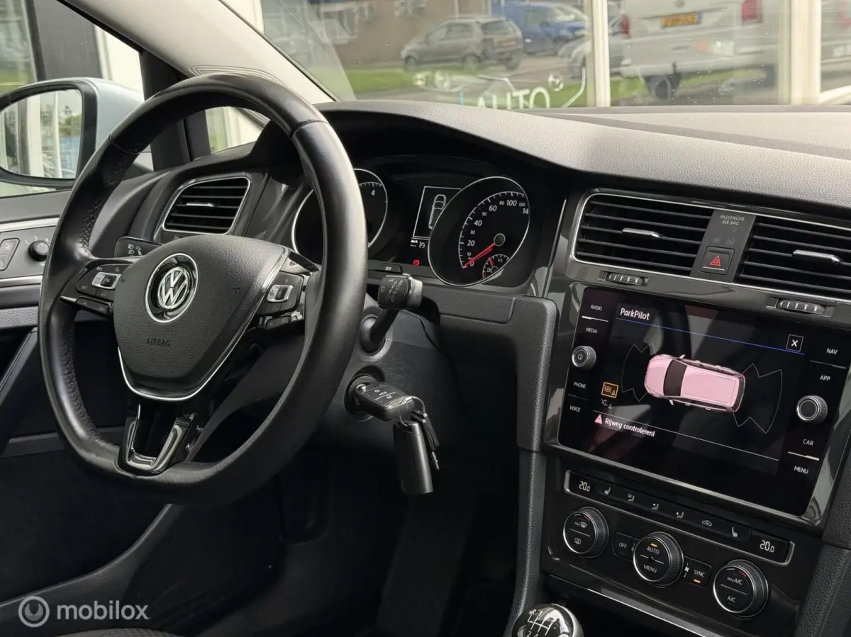1.0 TSI Comfortline Business