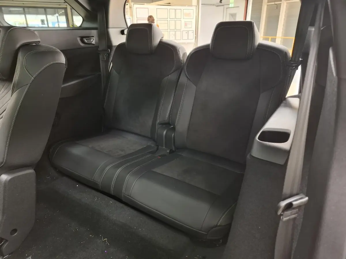 GT Long Range 97 kWh 7p | SOH 97% | Panorama/schuifdak | Luxe stoelen | Warmtepomp | All season | Massage |
