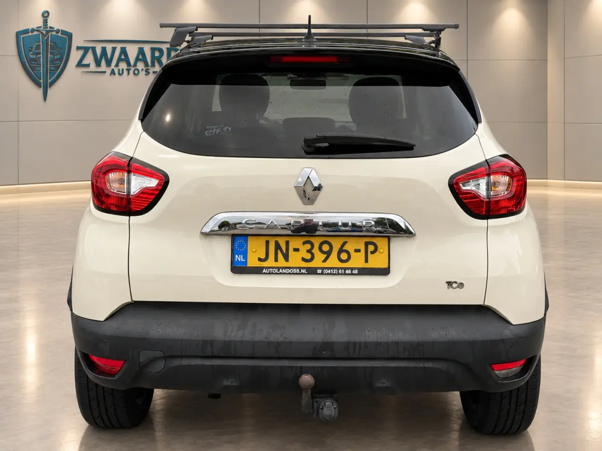 Captur TCe Dynamique l l Cruise l Navi l Camera l Climate l IZGST