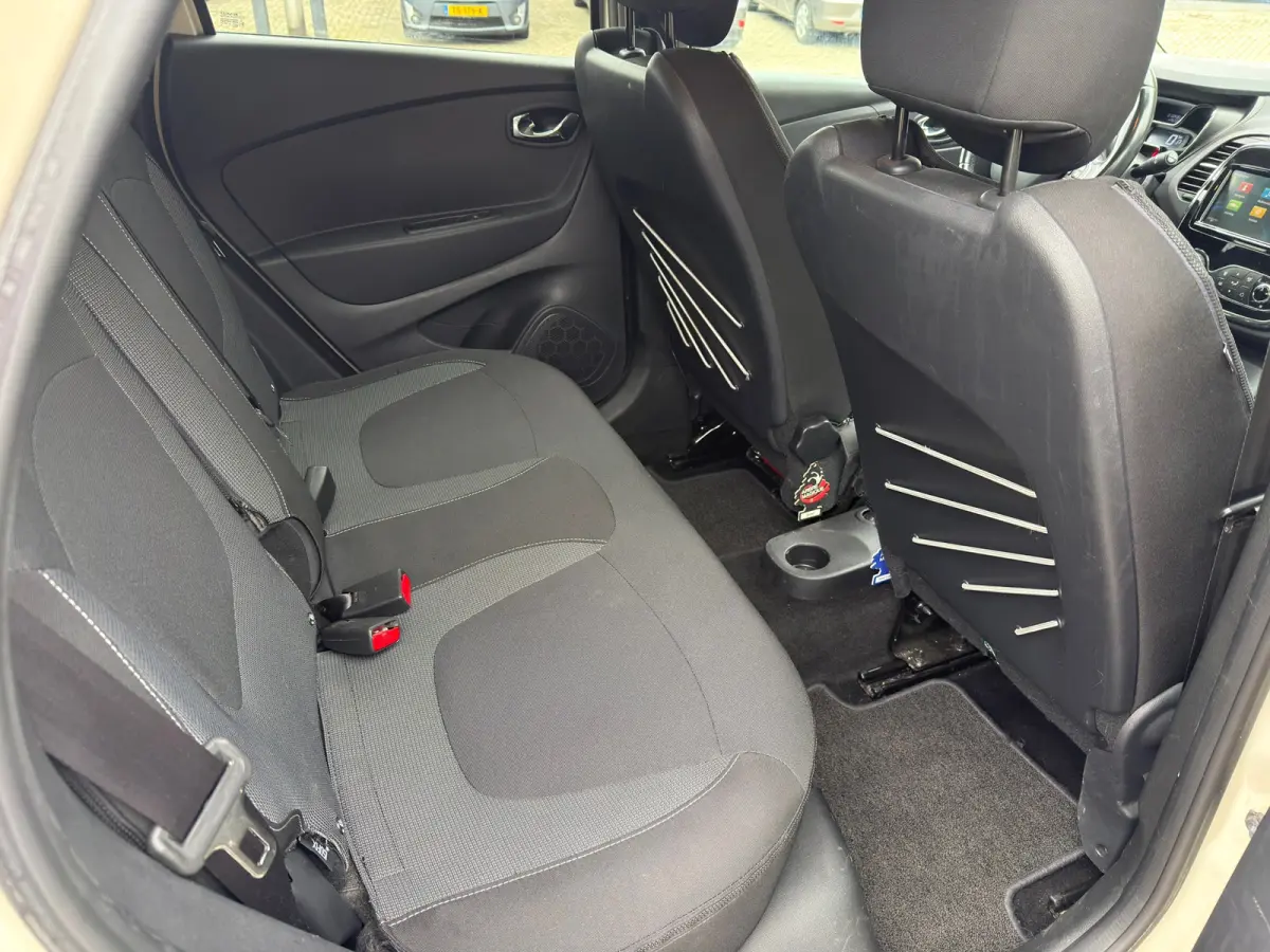 Captur TCe Dynamique l l Cruise l Navi l Camera l Climate l IZGST