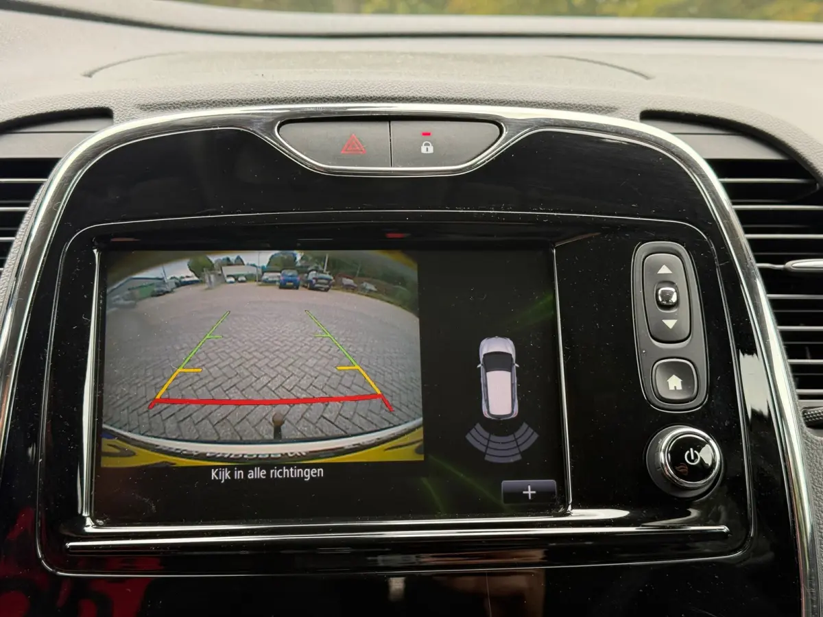 Captur TCe Dynamique l l Cruise l Navi l Camera l Climate l IZGST