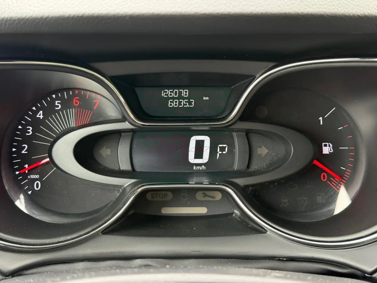 Captur TCe Dynamique l l Cruise l Navi l Camera l Climate l IZGST