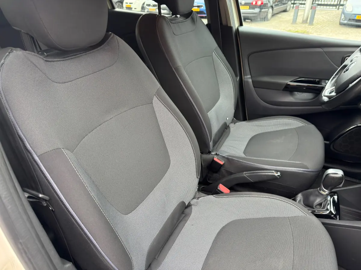 Captur TCe Dynamique l l Cruise l Navi l Camera l Climate l IZGST