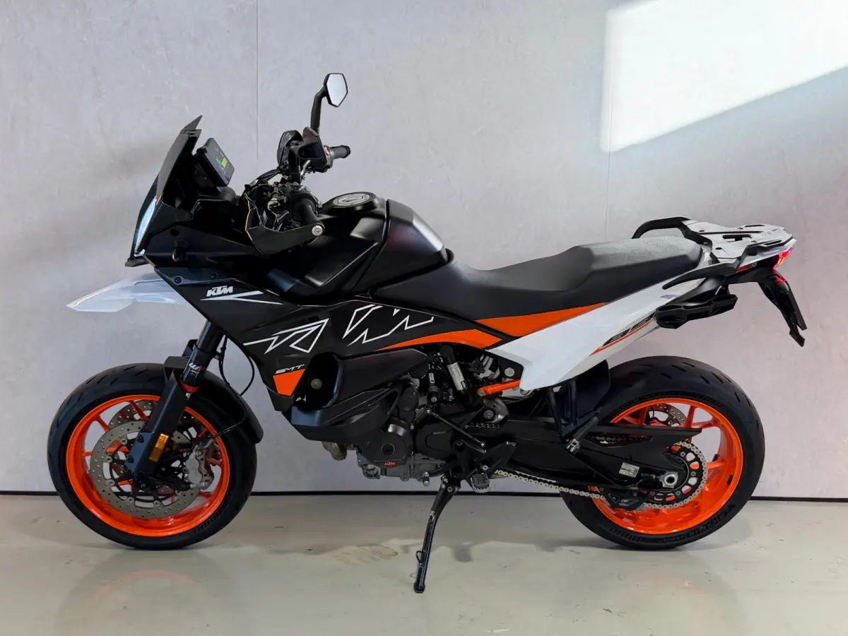 Tour (2025) 8000 KM