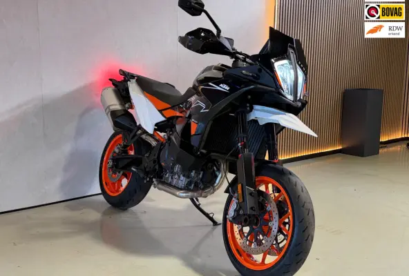 Tour (2025) 8000 KM