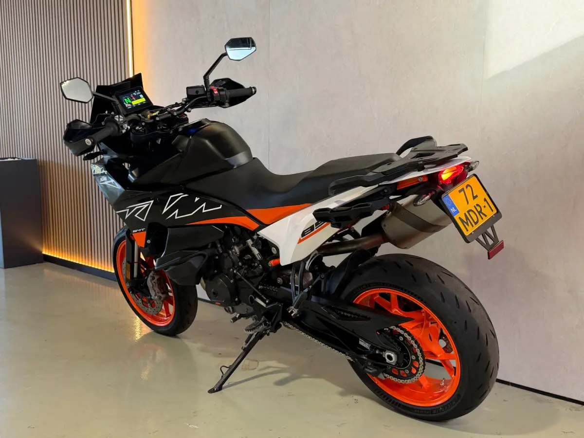Tour (2025) 8000 KM